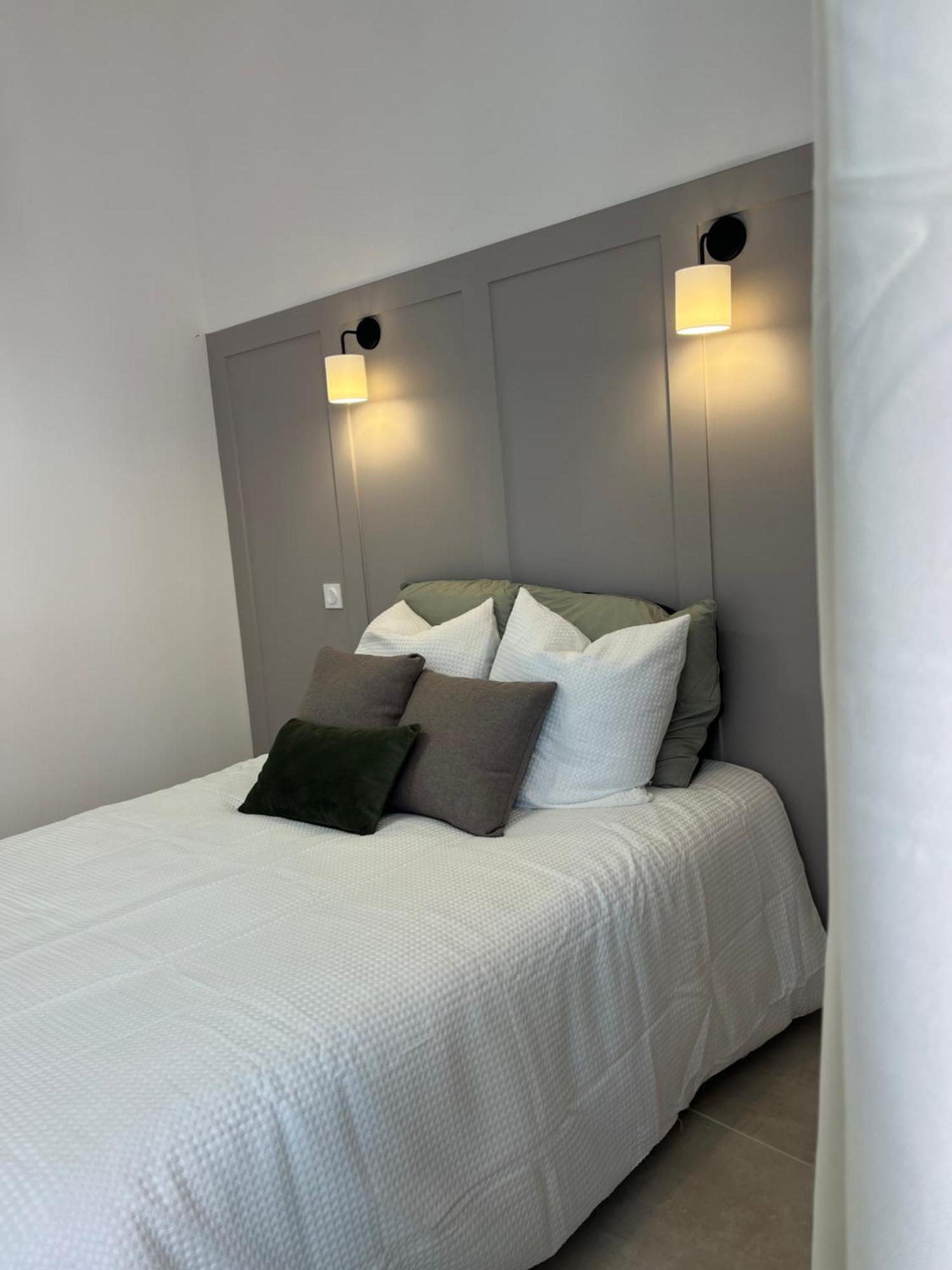 Duplex Raffine, Elegant & Climatise - La Mezz Apartment Nîmes Exterior foto